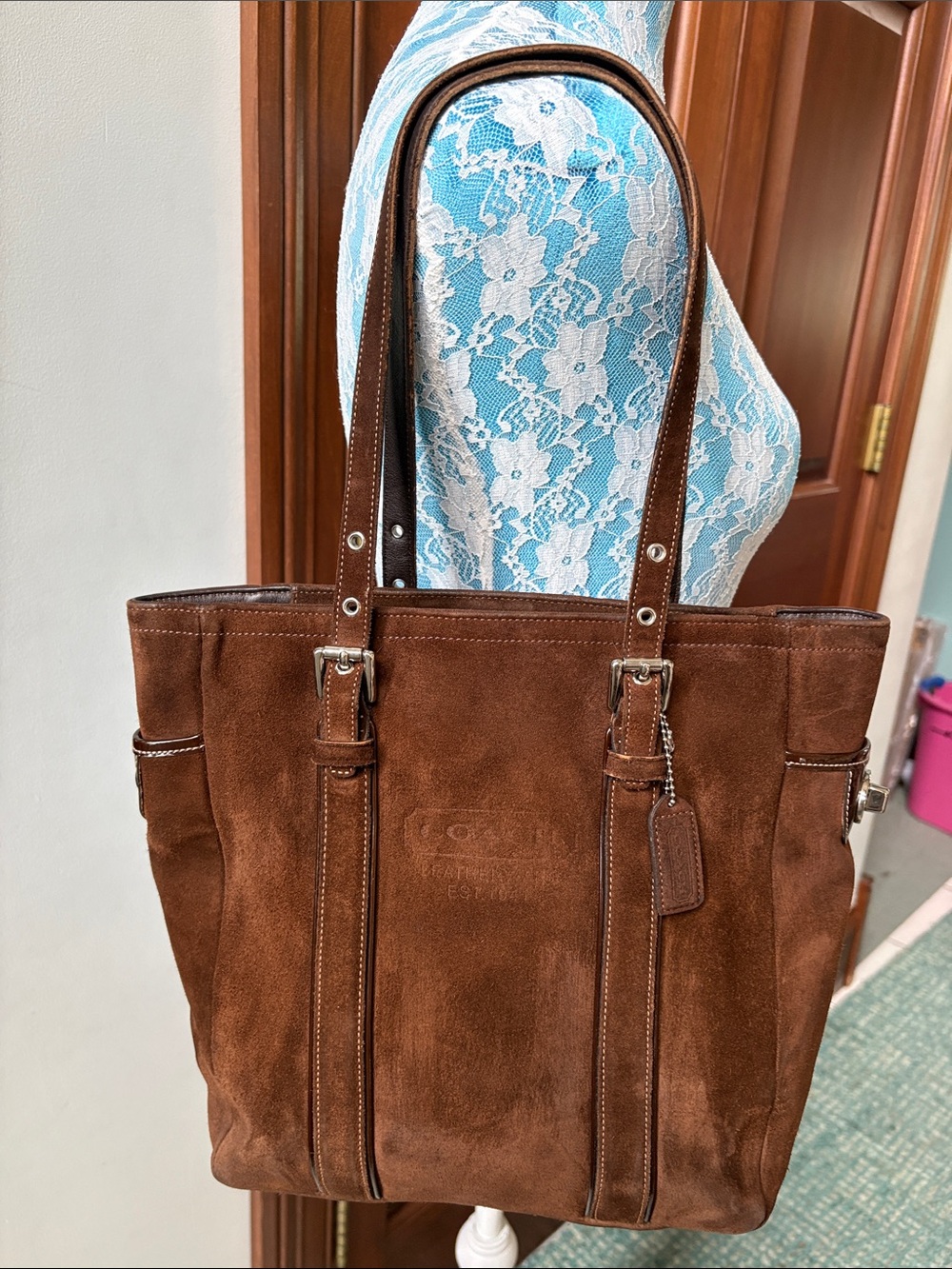 COACH  Vintage Suede shoulder bag  small tote  Brown side pockets/turn locks Y2K